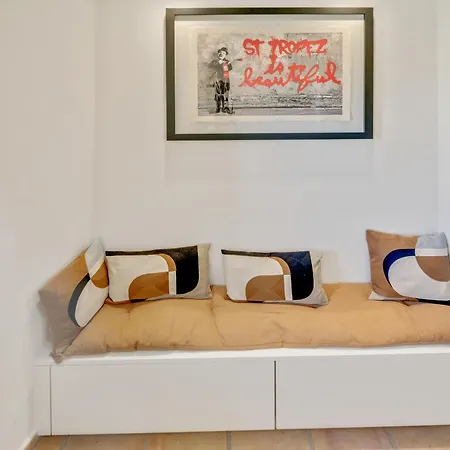 Chez Claire Proche Place Des Lices Apartament *